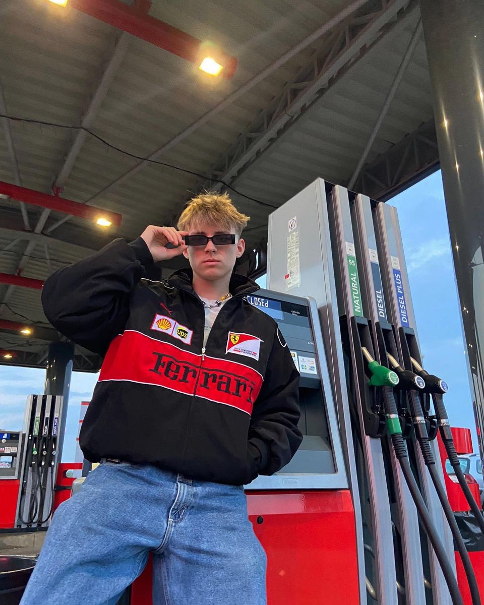 Schwarze Rennjacke Ferrari – Vintage F1 Streetwear