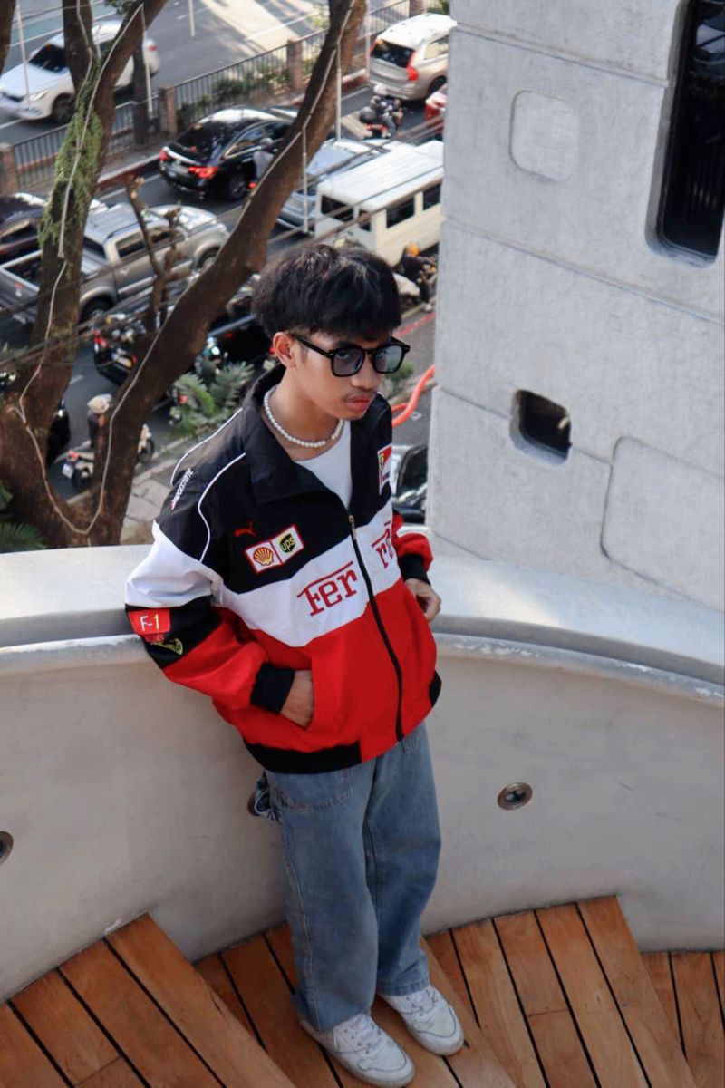Weiße Rennjacke Ferrari – Vintage F1 Streetwear