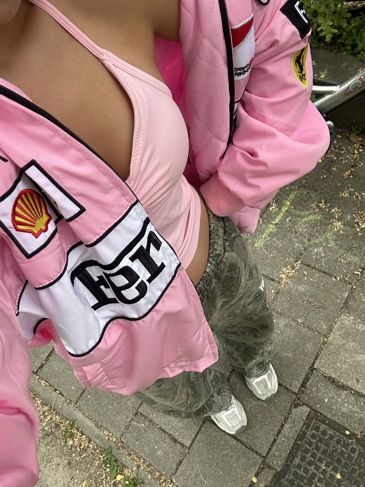 Pink Racing Jacket Ferrari – Vintage F1 Streetwear